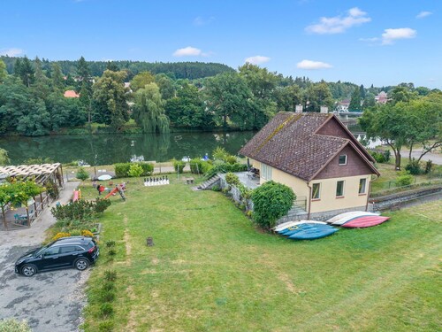 Wonderful private villa for 8 guests with WIFI, TV, terrace and pets allowed