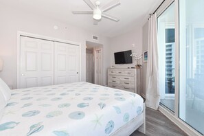 2 slaapkamers, een strijkplank/strijkijzer, gratis wifi, beddengoed