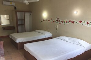 Standard Room, 2 Double Beds