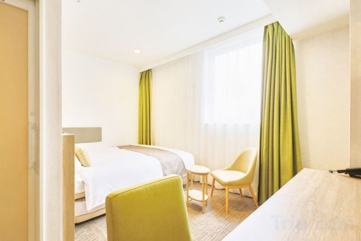 Universal Room
