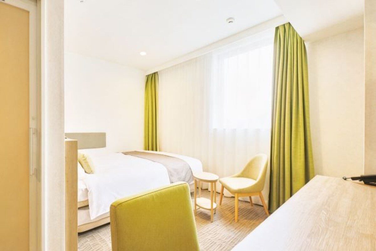 Universal Room