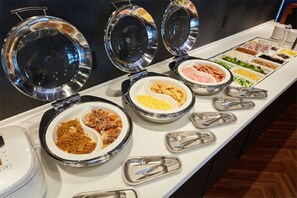 Daily buffet breakfast for a fee - Rembrandt Style Honatsugi (Atsugi)