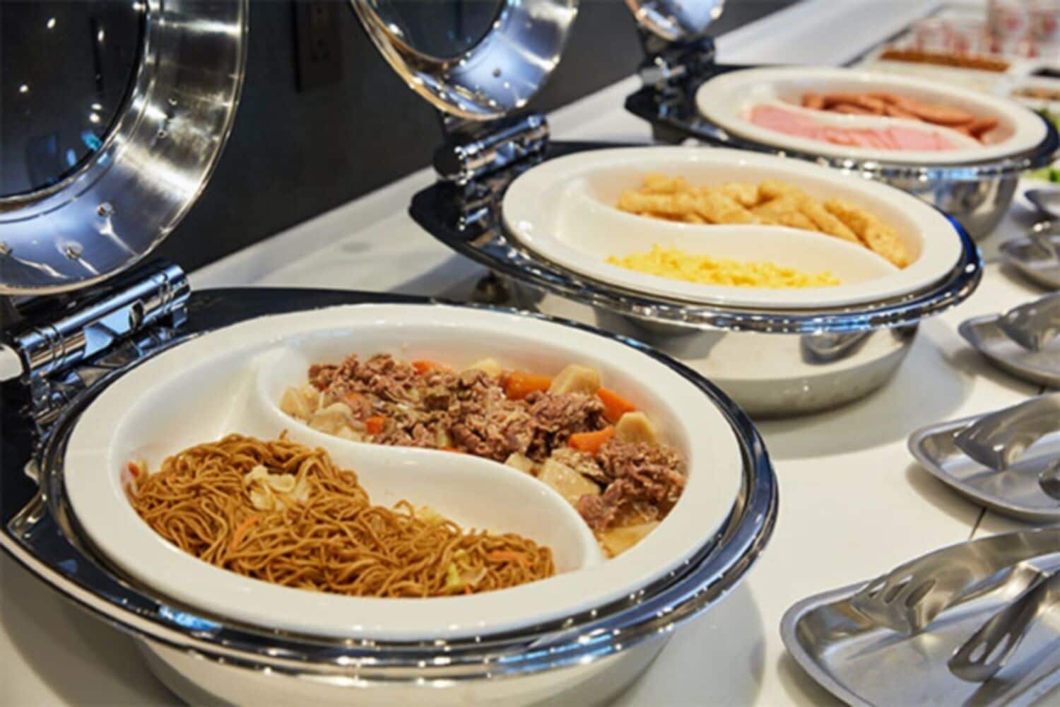 朝食ビュッフェ