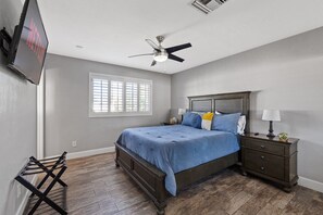 5 habitaciones, escritorio, tabla de planchar con plancha y wifi gratis 