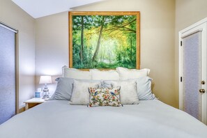 3 habitaciones, tabla de planchar con plancha, wifi y ropa de cama 