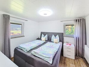 2 bedrooms, travel cot, free WiFi - Nice apartment for 3 people with WIFI, TV and balcony (Untermärz)
