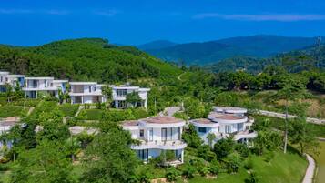 Villa, 3 Bedrooms, Lake View