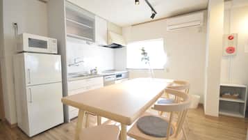 Condo | Private kitchen | Fridge, microwave, electric kettle, cookware/dishes/utensils