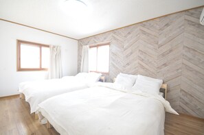 Condo | 3 bedrooms, free WiFi - Condominium House Ten-roku (Osaka)