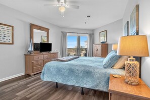 3 bedrooms, iron/ironing board, Internet, bed sheets