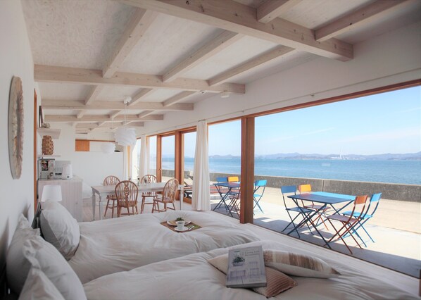 All Oceanfront Room | Down comforters, Select Comfort beds, blackout drapes - Setouchi Villa Diary Ohshibajima (Higashihiroshima)