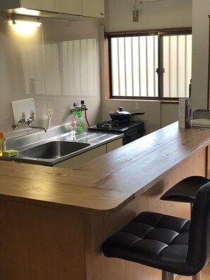 Private kitchenette - Fushimi Inari I (Kyoto)