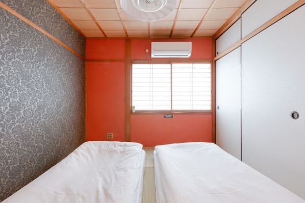 Family House | 1 bedroom, iron/ironing board, free WiFi