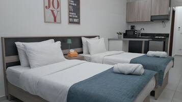 1 bedroom, Select Comfort beds, iron/ironing board, free WiFi