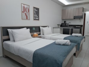 Superior Studio, 1 King Bed | Select Comfort beds, free minibar, desk, iron/ironing board - Shade Suites and Studios (Beirut)