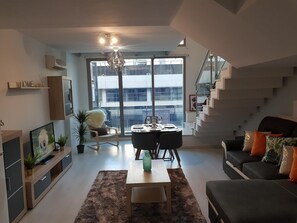 Fernseher, Videothek