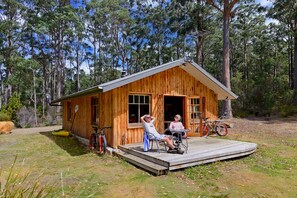 Front of property - Saintys Creek Cottage (South Bruny)