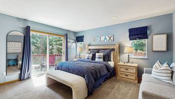 4 slaapkamers, een strijkplank/strijkijzer, gratis internet, beddengoed