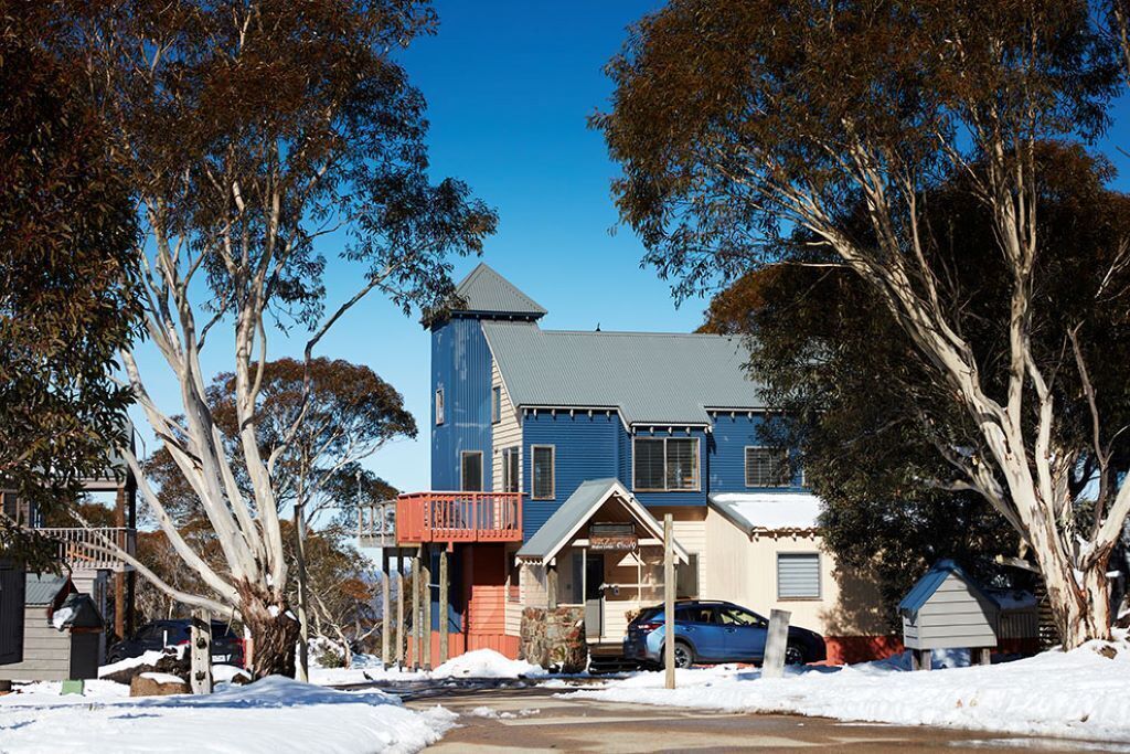 Cloud 9 Alpine Lodge High Country Lodge