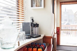 Interior - Cloud 9 Alpine Lodge (Dinner Plain)