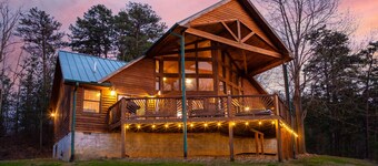 Mountain View Holy Smoky Cabin by RedAwning