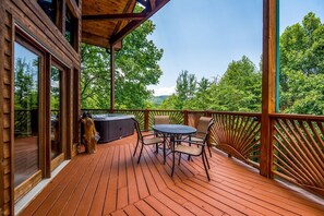 Cabin, 3 Bedrooms | Balcony