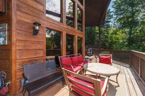 Huisje, 4 slaapkamers | Buiten dineren