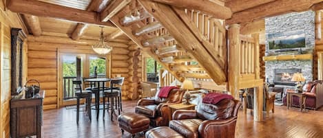 Cabin, 4 phòng ngủ | Phòng khách | Smart TV