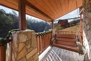 Cabin, 2 phòng ngủ | Ban công