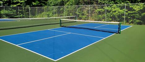 Cabin, 3 Bedrooms | Sport court