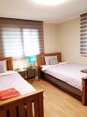 3 bedrooms, iron/ironing board, WiFi, bed sheets