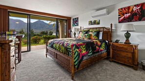 2 bedrooms, iron/ironing board, internet, bed sheets