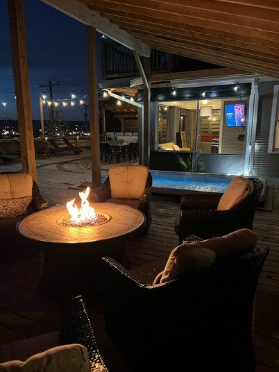 Made to Entertain with HUGE swim spa fire pit, pong/pool/air hockey, BBQ, & much