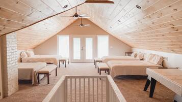 3 bedrooms, iron/ironing board, travel cot, free WiFi