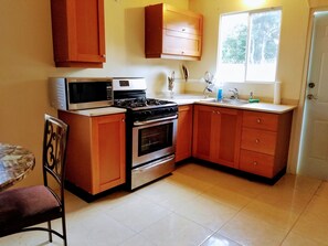 Mikrowelle, Kochgeschirr/Geschirr/Besteck