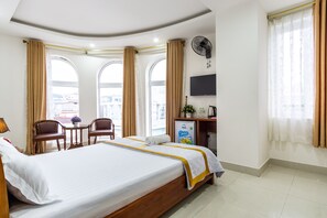 Deluxe dubbelrum - balkong | Minibar, ljudisolering och gratis wi-fi