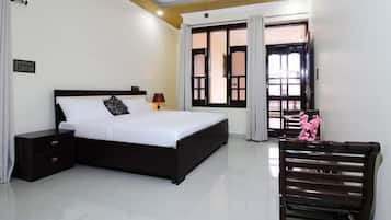 2 bedrooms, pillow-top beds, individually furnished, desk