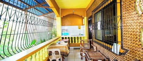 Bureau, Wi-Fi gratuit