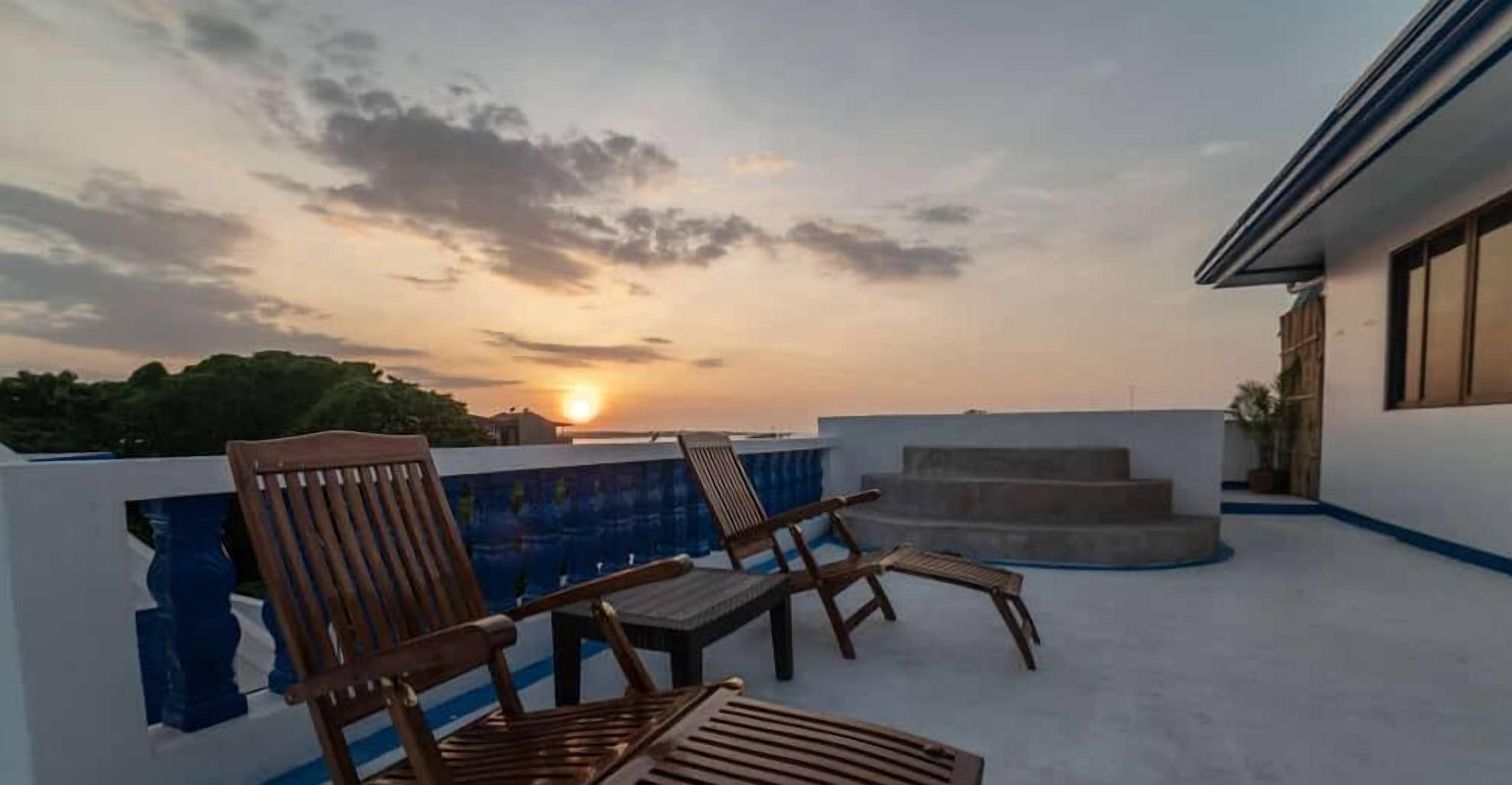 Pulag Penthouse | Terrace/patio