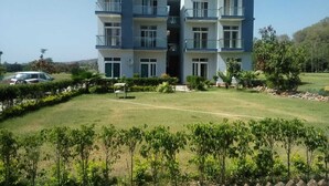 Unclassified image, 4 of 24, button - Corbett Castle Resort (Kaladhungi)