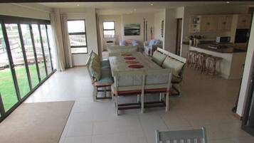 Comfort House | Living area | TV