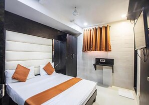Deluxe kamer | Een bureau, gratis wifi