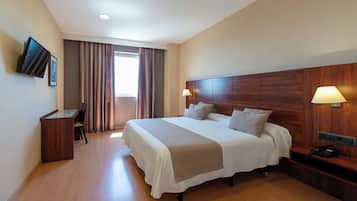 In-room safe, desk, laptop workspace, blackout drapes