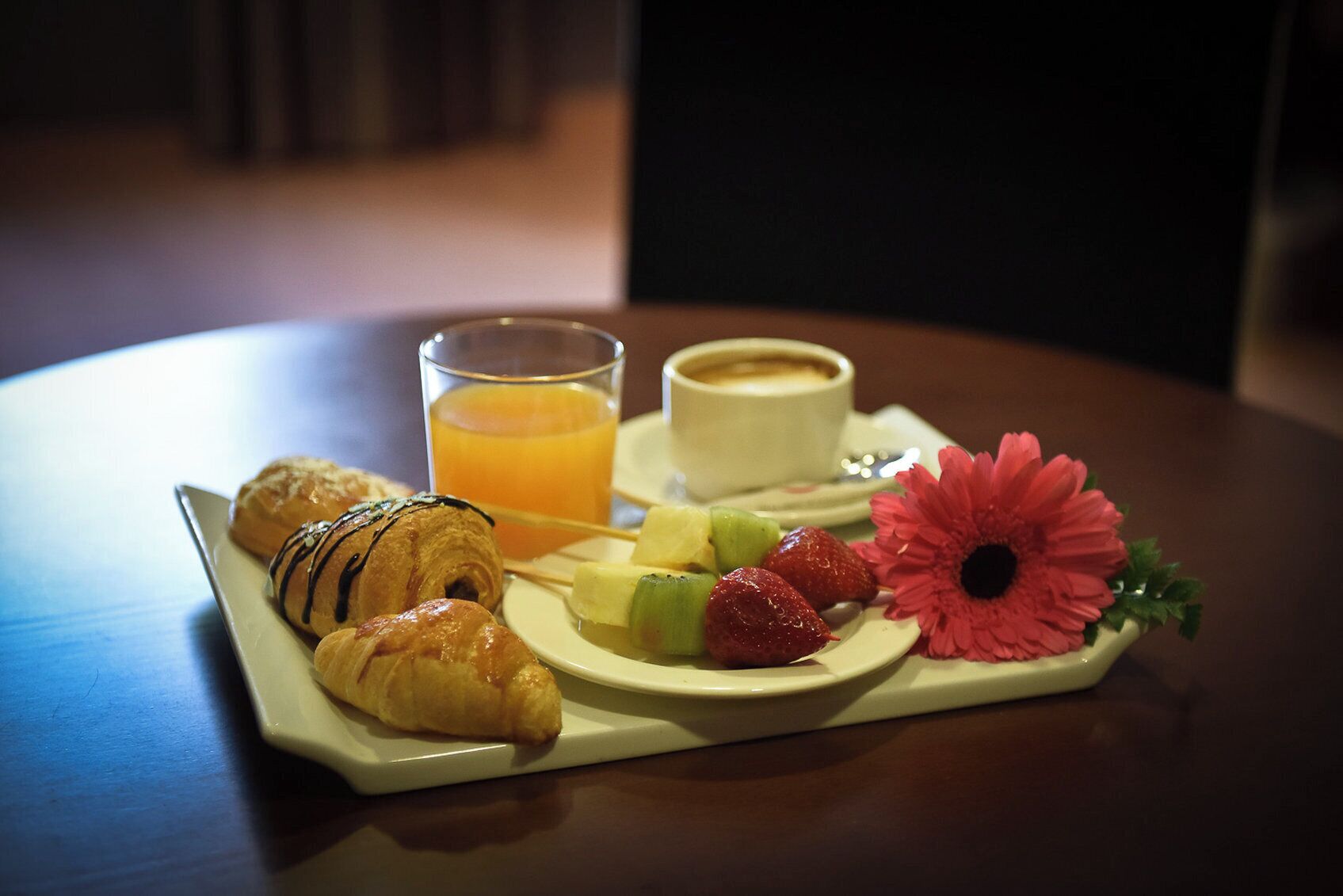 Daily buffet breakfast for a fee