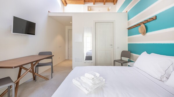 Bügeleisen/Bügelbrett, kostenloses WLAN, Bettwäsche