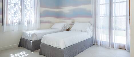 1 bedroom, iron/ironing board, WiFi (free), bed sheets