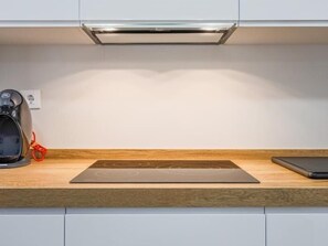Frigorifero, microonde, forno, lavastoviglie