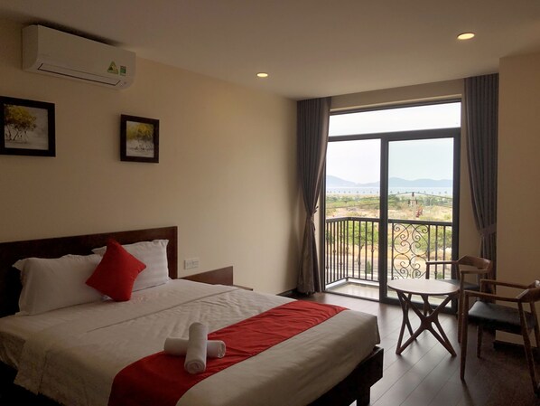 3 dormitorios, caja fuerte, tabla de planchar con plancha y wifi