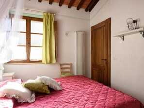 2 bedrooms, iron/ironing board, WiFi, bed sheets - Ancient farm la Martinella Depandance apartment (Siena)