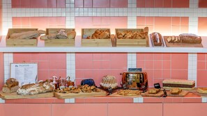 Dagelijks ontbijtbuffet (toeslag)
